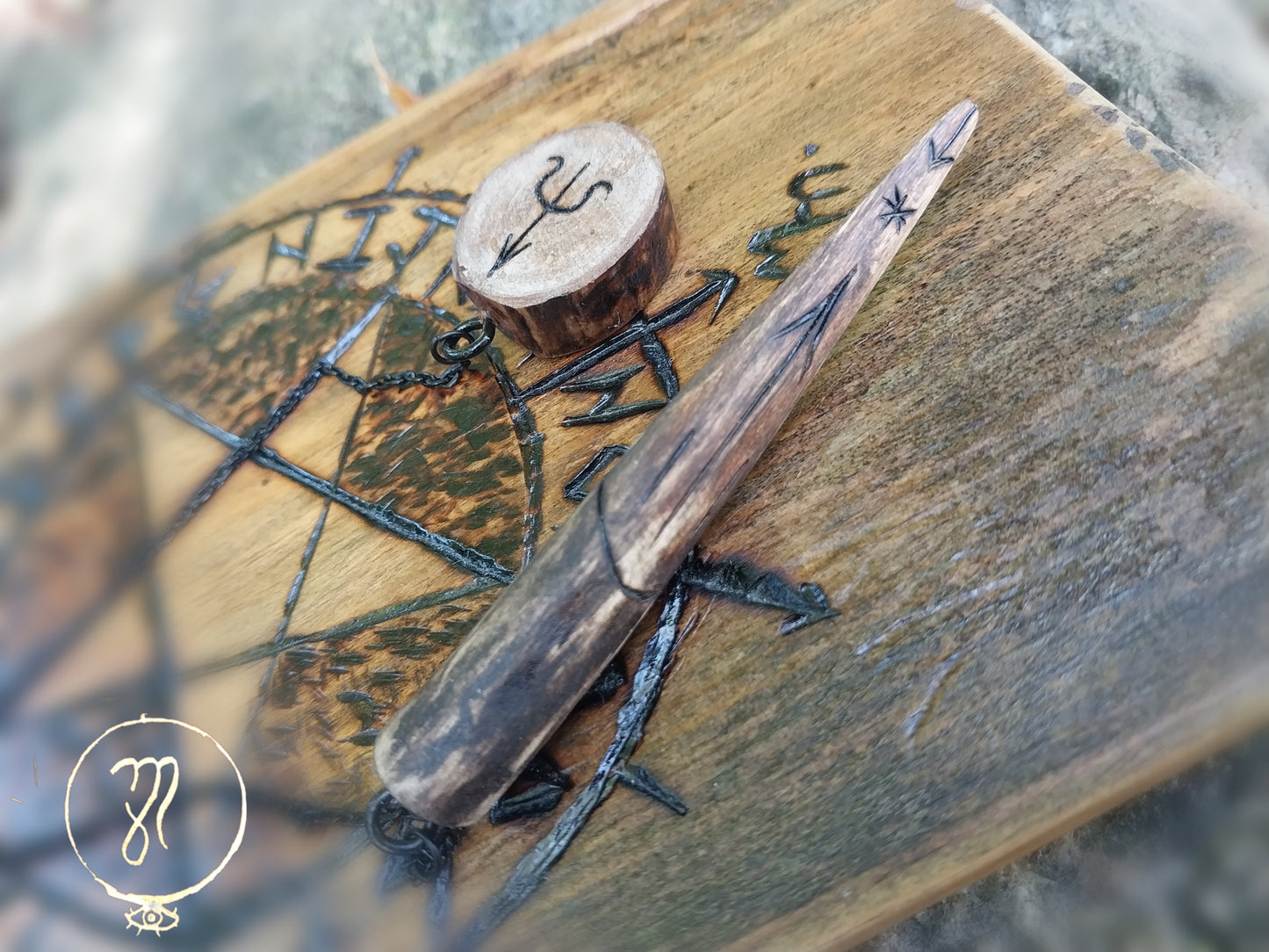 Witches Finger Tip Pendulum